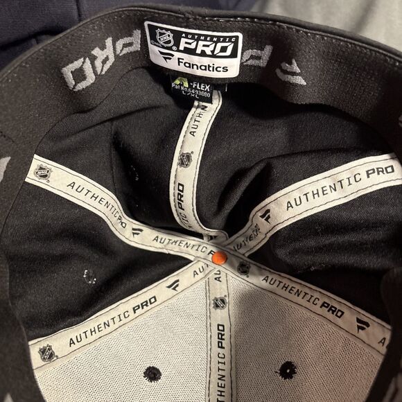 NHL Fanatics Stretch Fit Hat- New Jersey Devils Size L/XL Black Pro - Picture 10 of 10